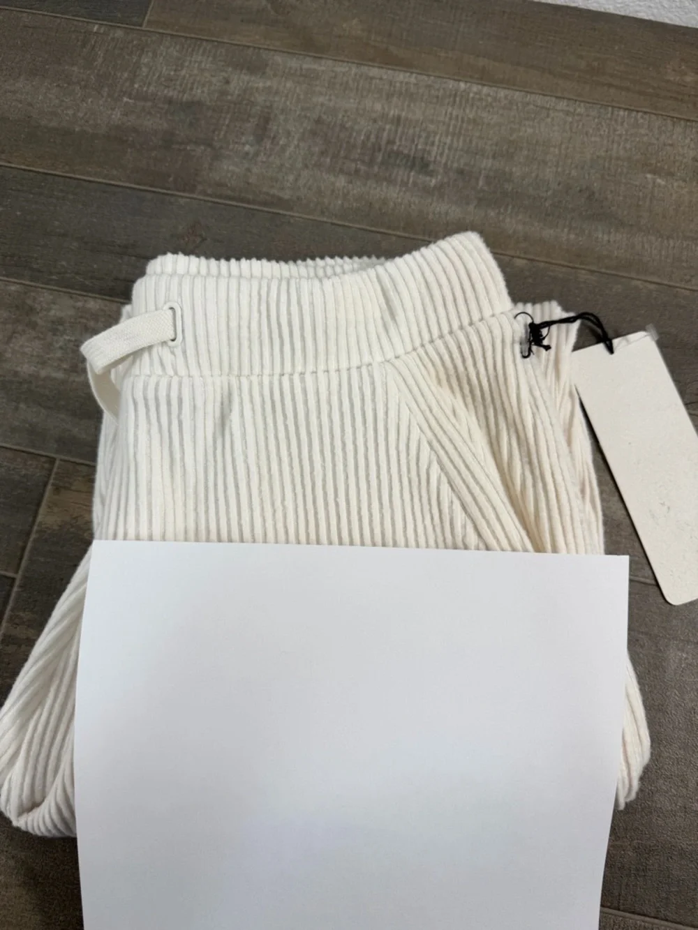 NEW Alo Yoga Cream Ribbed Joggers